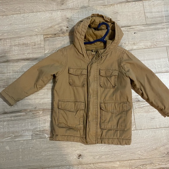 Fall jacket for kids size 4T - Picture 2 of 4